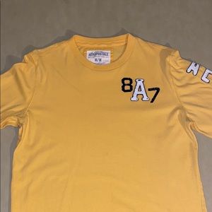 Yellow Men’s Aeropostale Long Sleeve Medium tee